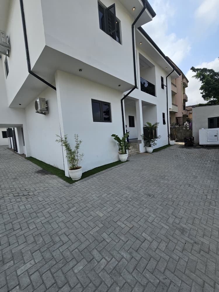 Executive 2-Bedroom Apartment